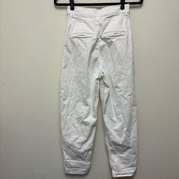 Levi’s White Pleated Balloon Leg Pants - Picture 8 of 13